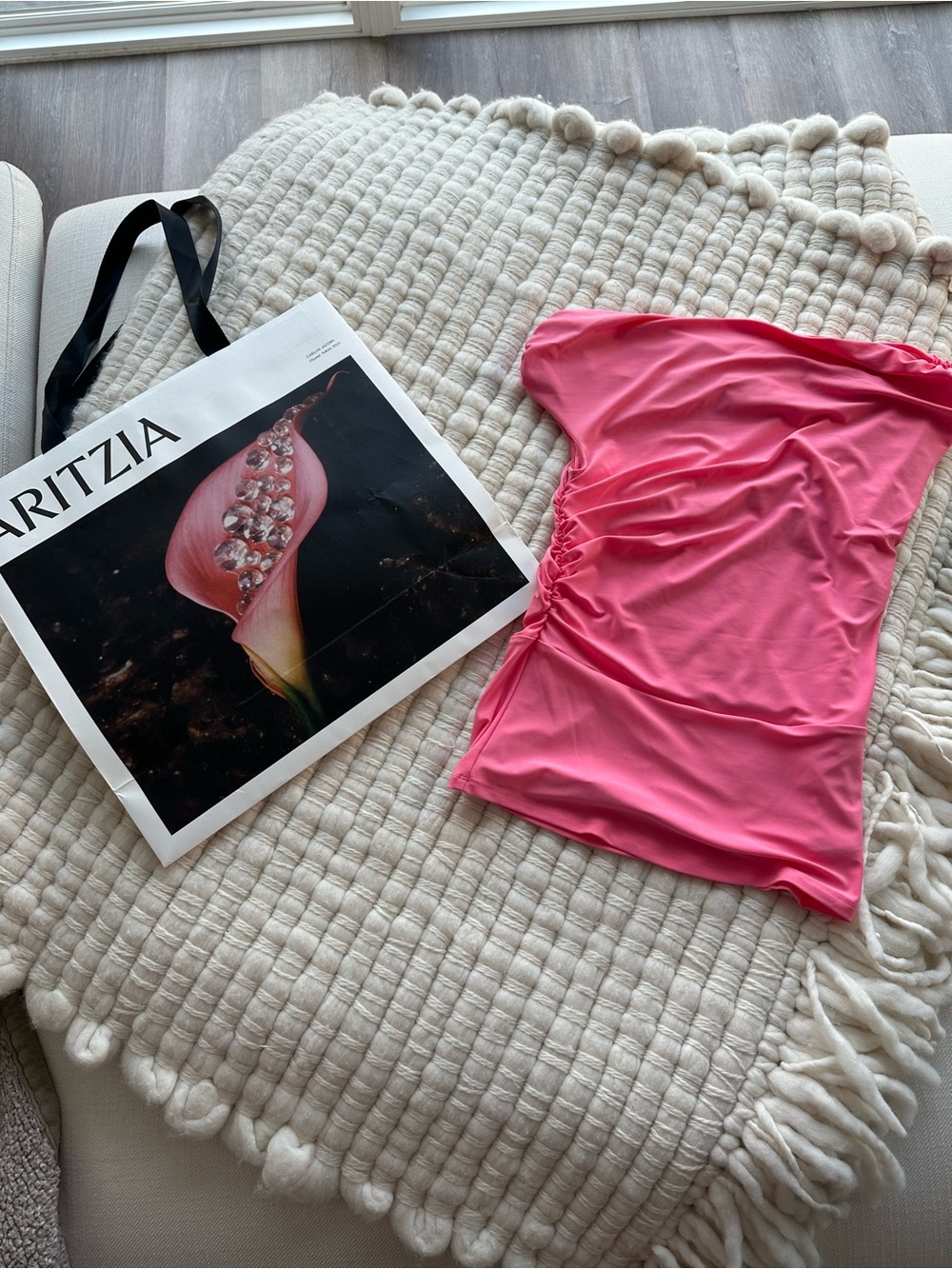Aritzia Gallery Top